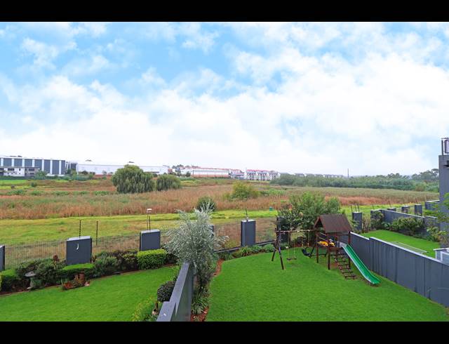3 BEDROOM APARTMENT FOR SALE IN MODDERFONTEIN
